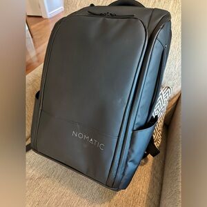 Nomatic 20L Backpack